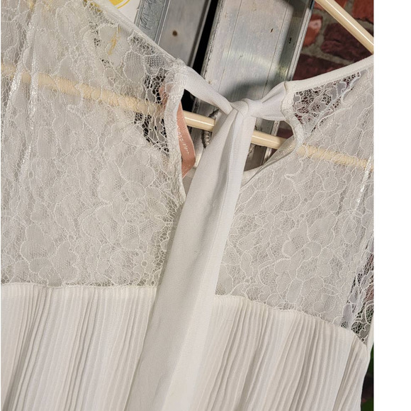 ZARA White Sleeveless Chiffon and Lace Women's Flare Top Size Small - Picture 6 of 7